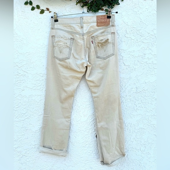 Vintage distressed 514 Levi white jeans - Picture 2 of 3